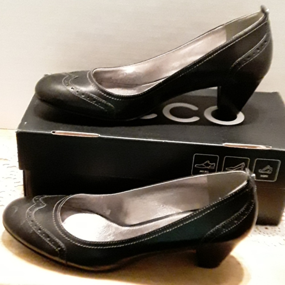 Ecco Women Shoes